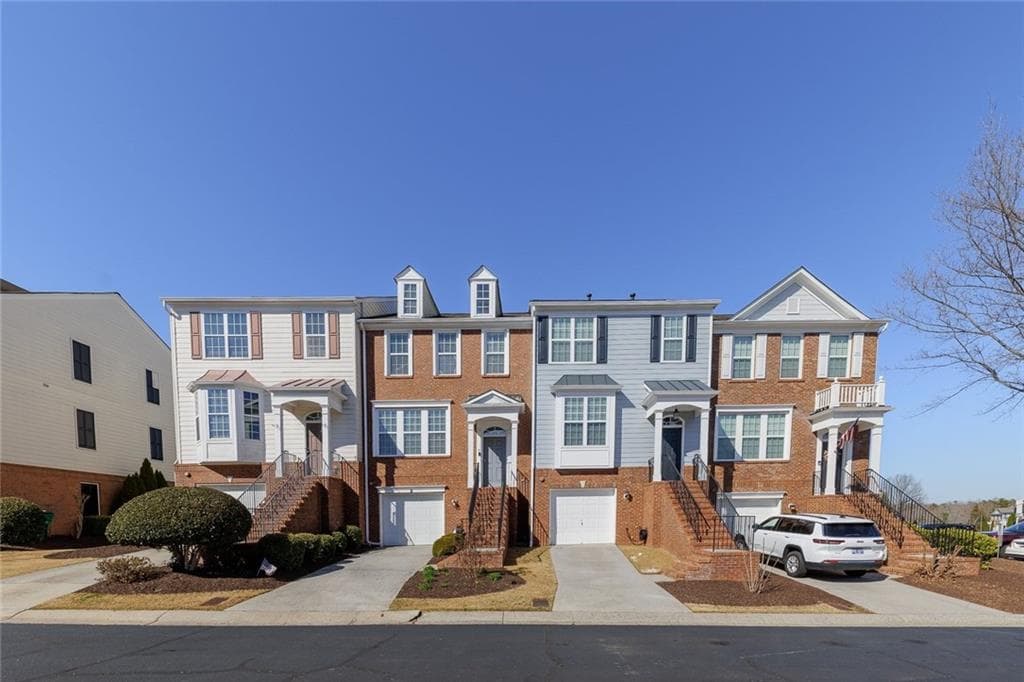 4 bedroom, 3 bathroom townhouse sold at 113 Brianna Way, Woodstock, GA 30188