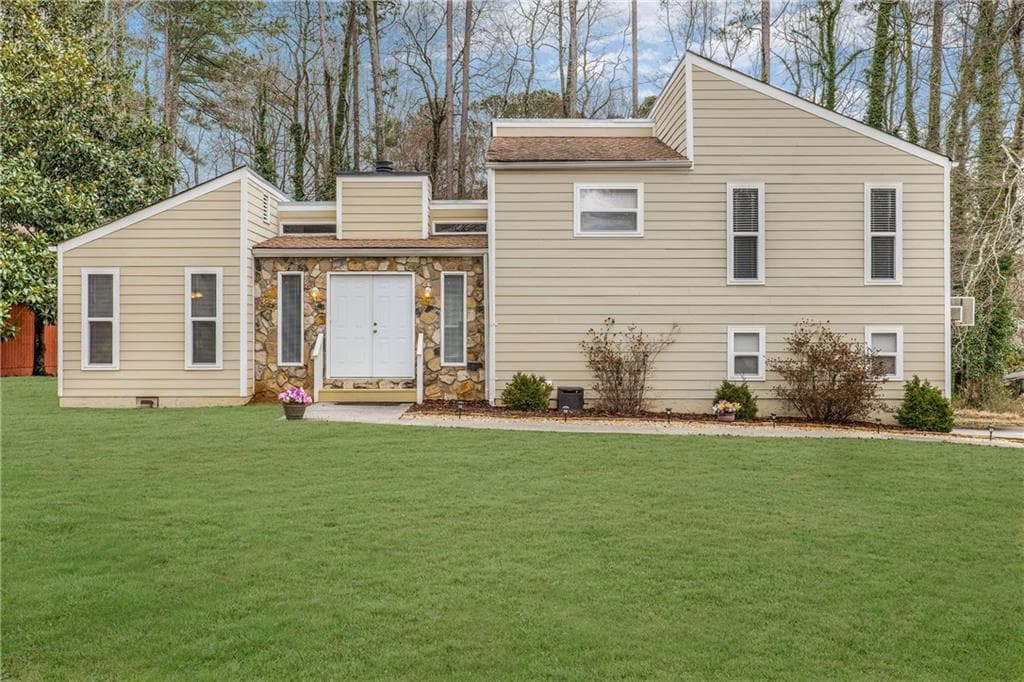 3 bedroom, 2 bathroom single family residence sold at 2540 Alberta Lane, Marietta, GA 30062