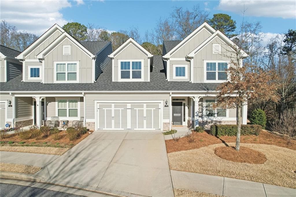 3 bedroom, 3 bathroom condominium sold at 334 Cherokee Station Circle, Woodstock, GA 30188