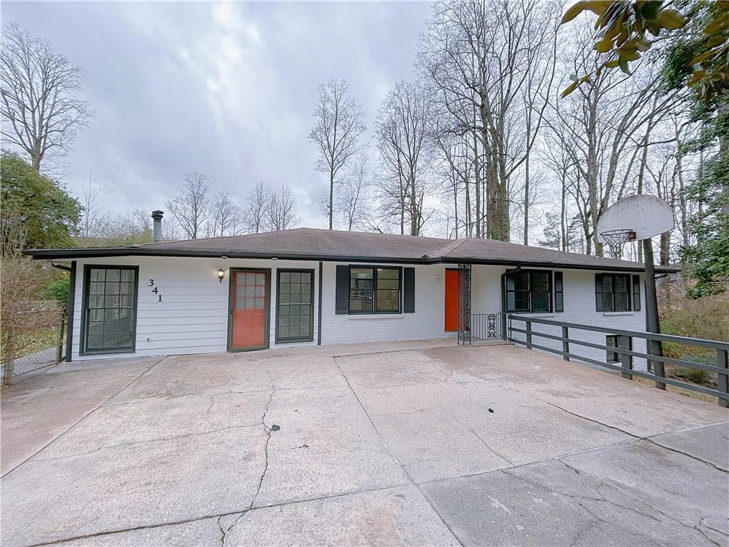 3 bedroom, 3 bathroom single family residence sold at 341 Baggett Circle, Lawrenceville, GA 30044