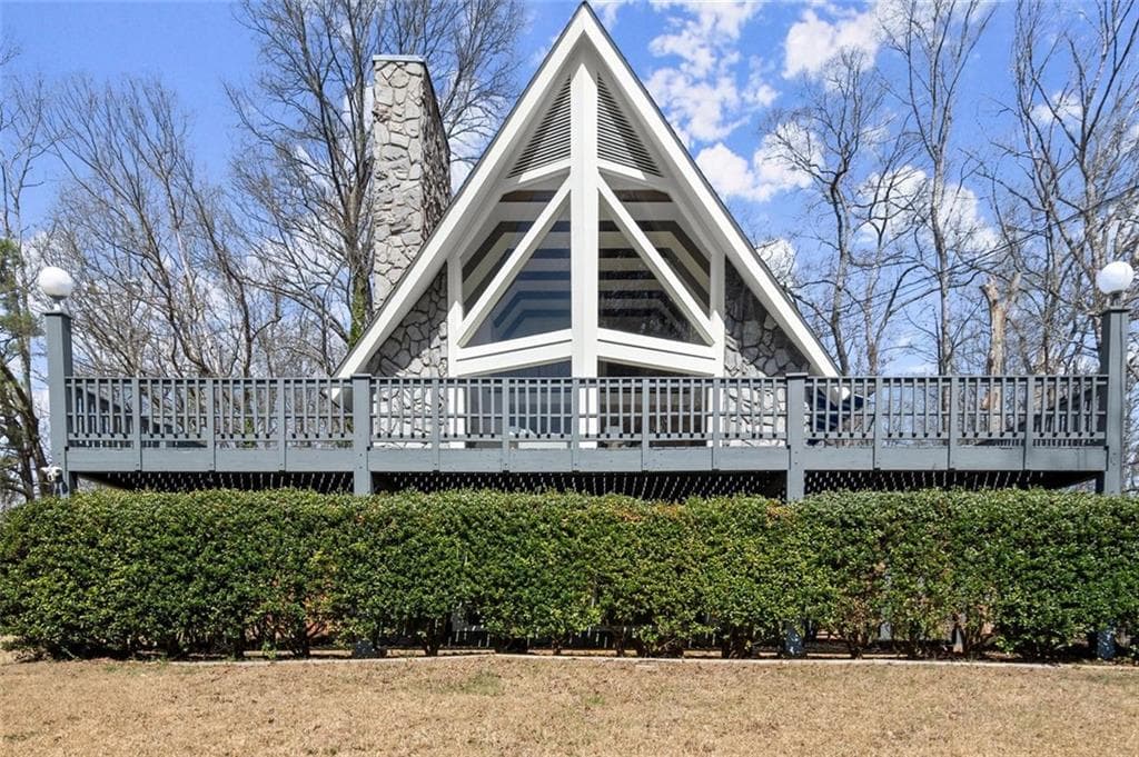 4 bedroom, 4 bathroom single family residence sold at 1364 Tsali Trail, Morrow, GA 30260