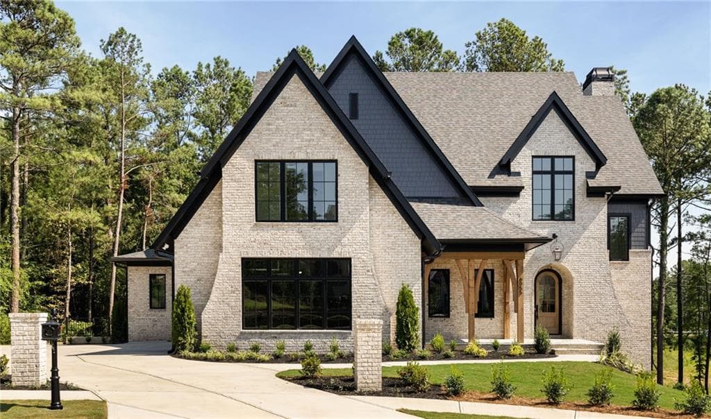 5 bedroom, 4 bathroom, 3,895 sq ft single family residence sold at 6055 Tattnall Overlook, Acworth, GA 30101