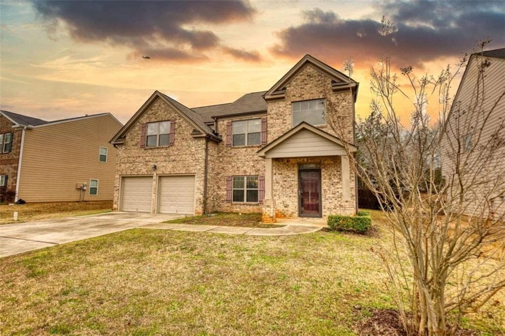 5 bedroom, 3 bathroom single family residence sold at 3106 Rex Ridge Circle, Rex, GA 30273