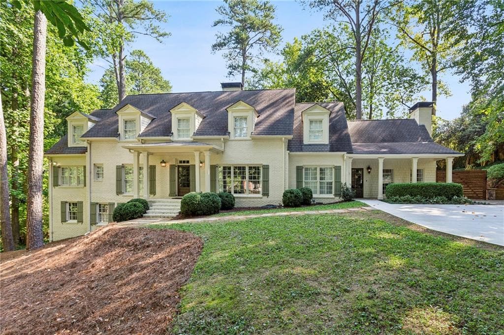 6 bedroom, 5 bathroom single family residence sold at 1025 Dawn View Lane, Atlanta, GA 30327