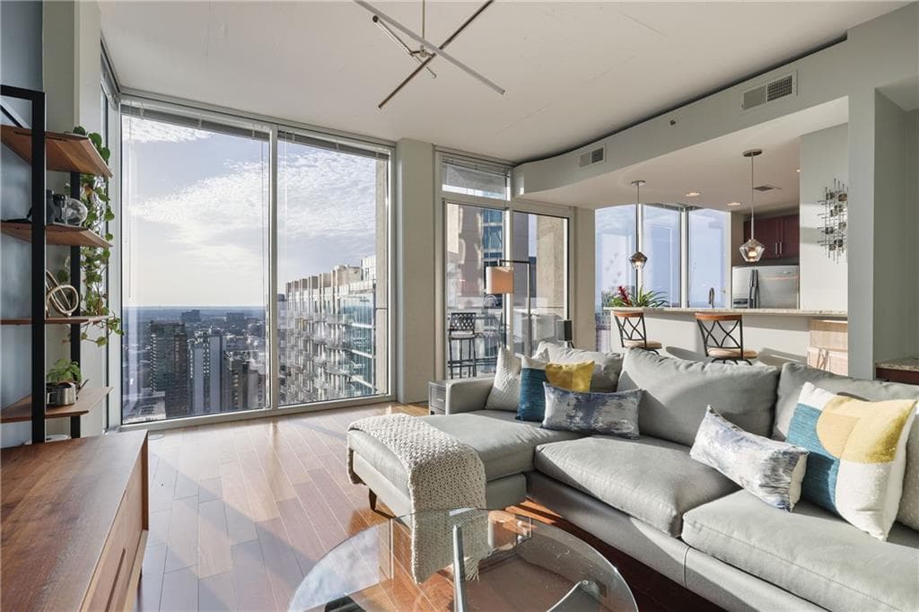 1 bedroom, 1 bathroom, 802 sq ft condominium sold at 855 Peachtree Street 2801, Atlanta, GA 30308
