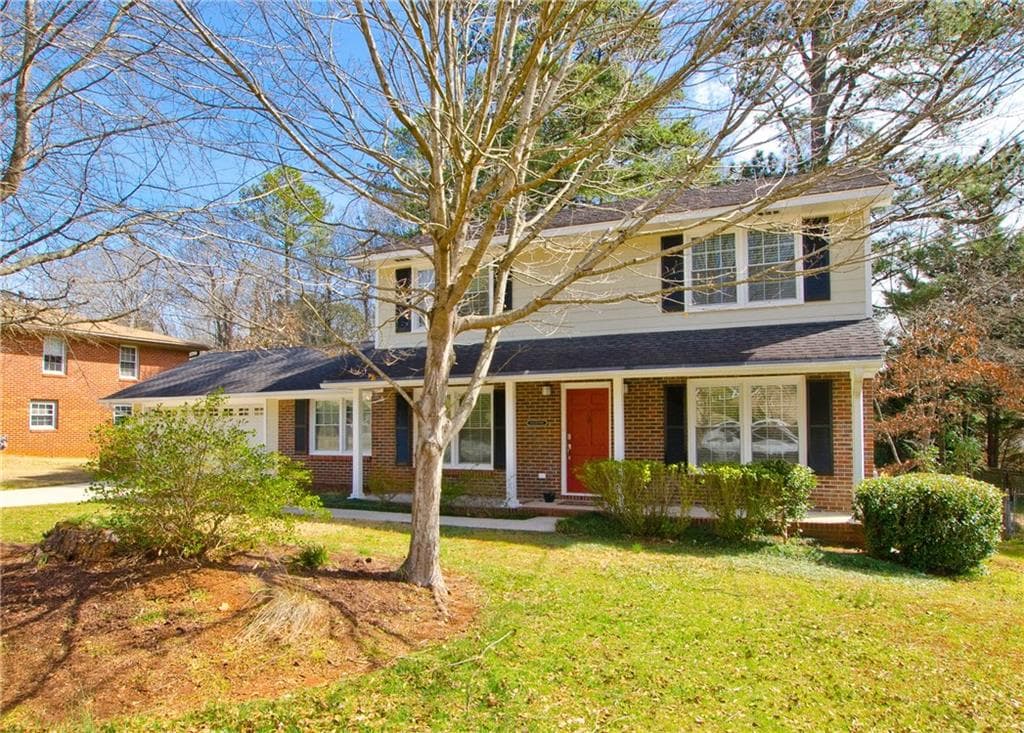 3 bedroom, 3 bathroom single family residence sold at 4081 Deerwood Parkway, Smyrna, GA 30082