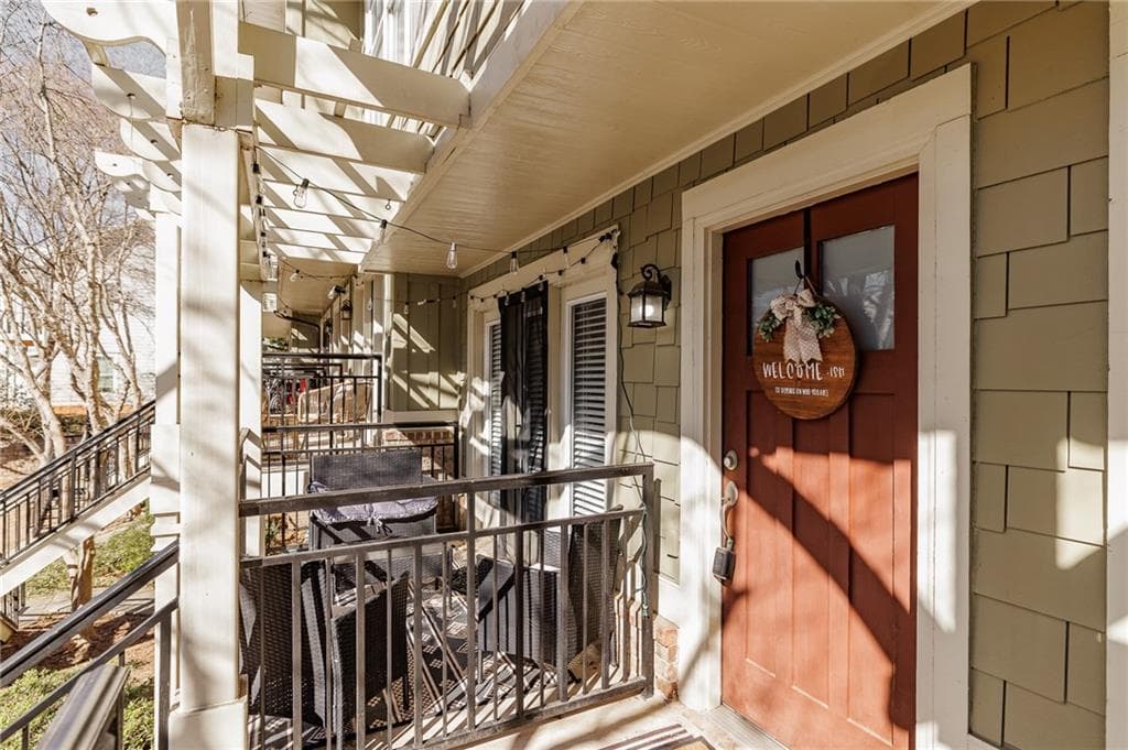 2 bedroom, 3 bathroom condominium sold at 660 Barnett Shoals Road 224, Athens, GA 30605