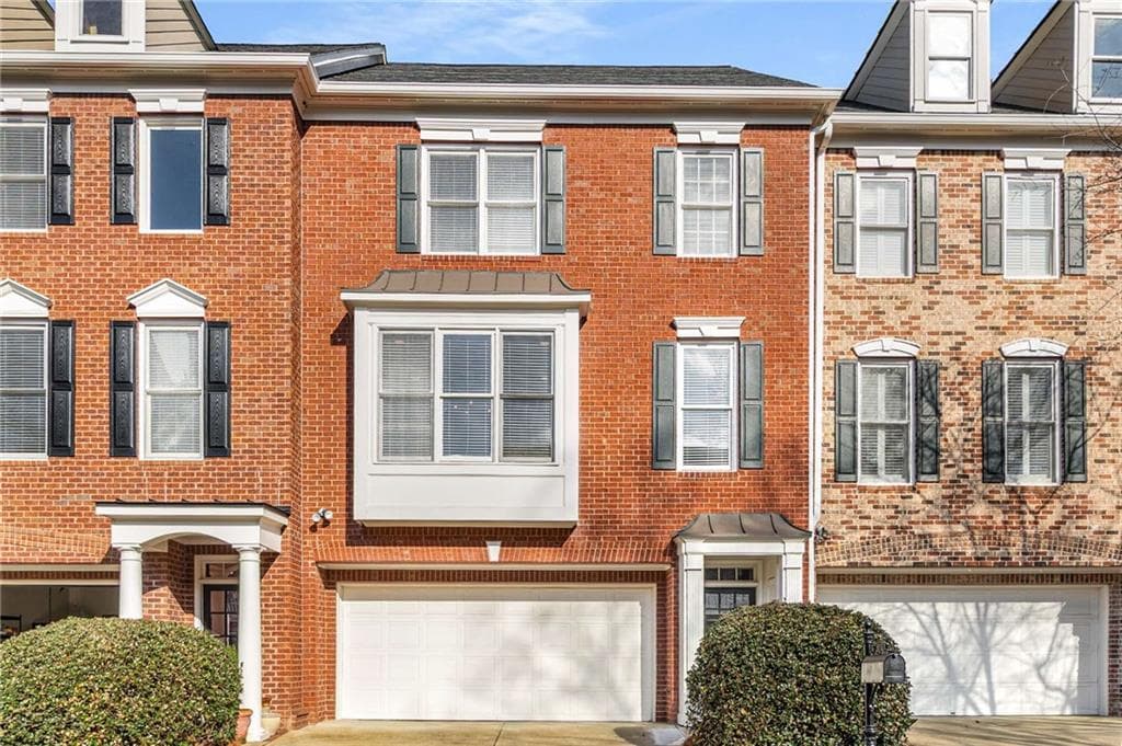 612 Vinings Estates Drive B12, Smyrna, GA 30126 — most recent listing photo