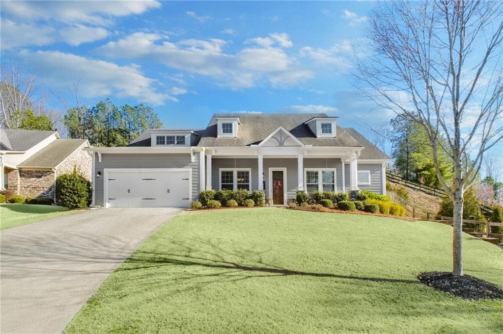 3 bedroom, 3 bathroom single family residence sold at 302 Canter Way, Woodstock, GA 30188