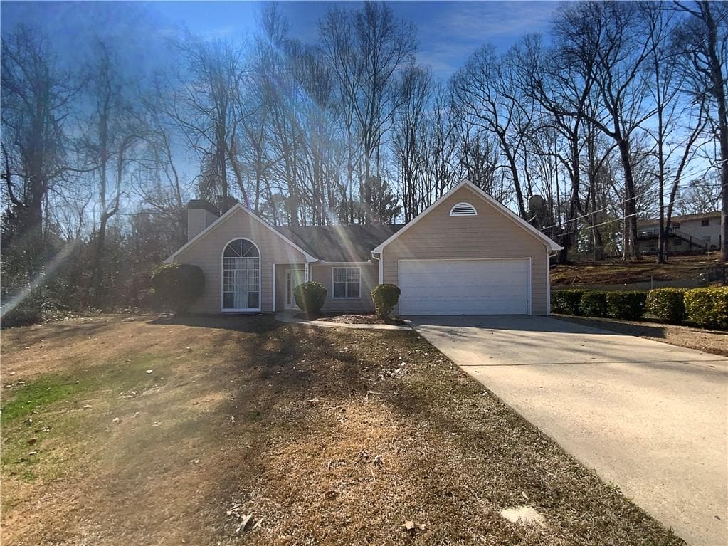 3 bedroom, 2 bathroom single family residence sold at 2721 Arctic Court, Morrow, GA 30260