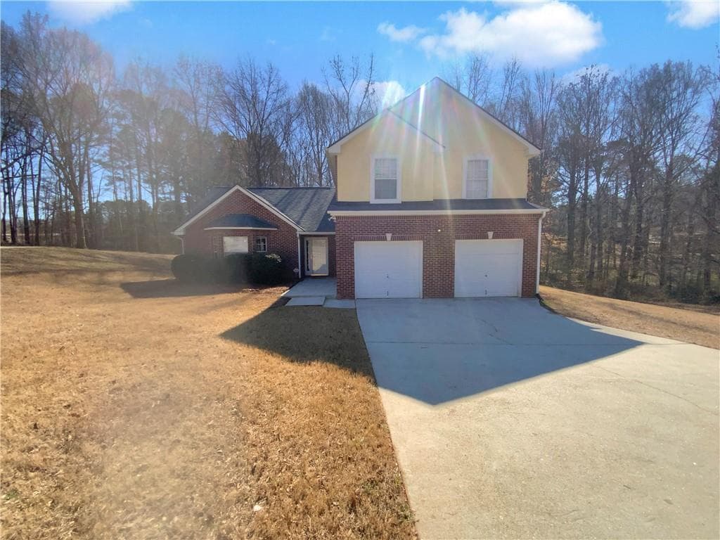 3 bedroom, 3 bathroom single family residence sold at 2363 Deer Springs Drive, Ellenwood, GA 30294