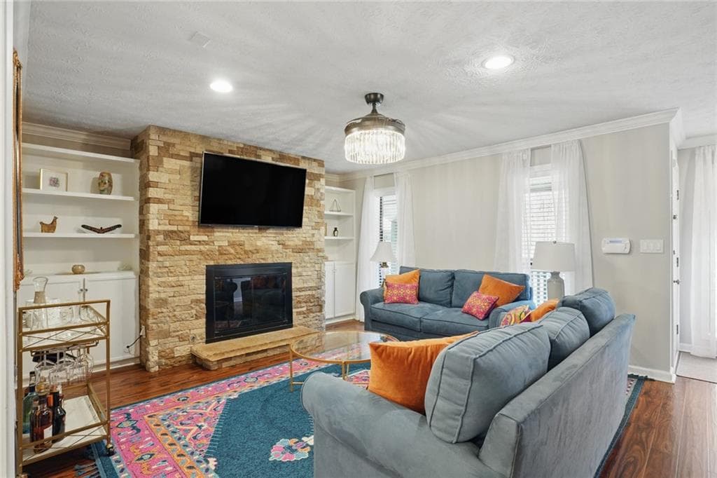 2 bedroom, 2 bathroom condominium sold at 603 Dunbar Drive, Dunwoody, GA 30338