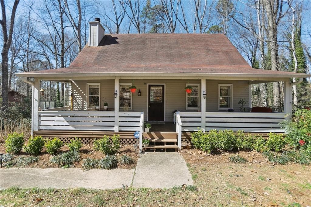 3 bedroom, 2 bathroom single family residence sold at 3870 Wyntuck Court, Kennesaw, GA 30152