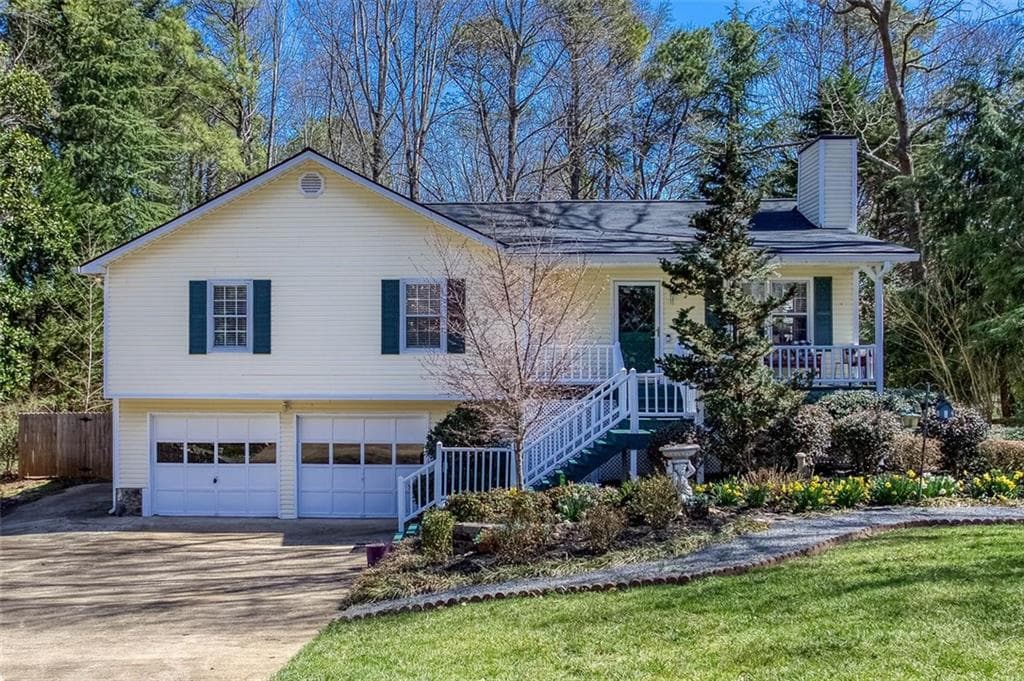 3 bedroom, 2 bathroom single family residence sold at 2426 WESTLAND Way, Acworth, GA 30102