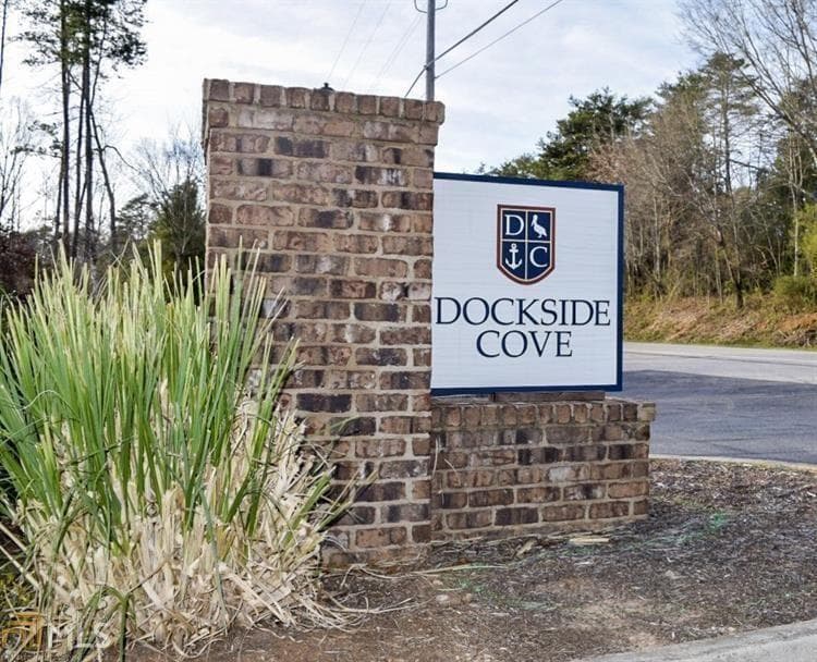 single family residence sold at 6008 Bluewater Boulevard, Gainesville, GA 30506