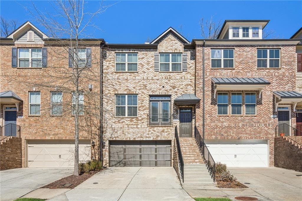 4 bedroom, 4 bathroom, 2,568 sq ft townhouse sold at 109 Bridlington Street, Sugar Hill, GA 30518