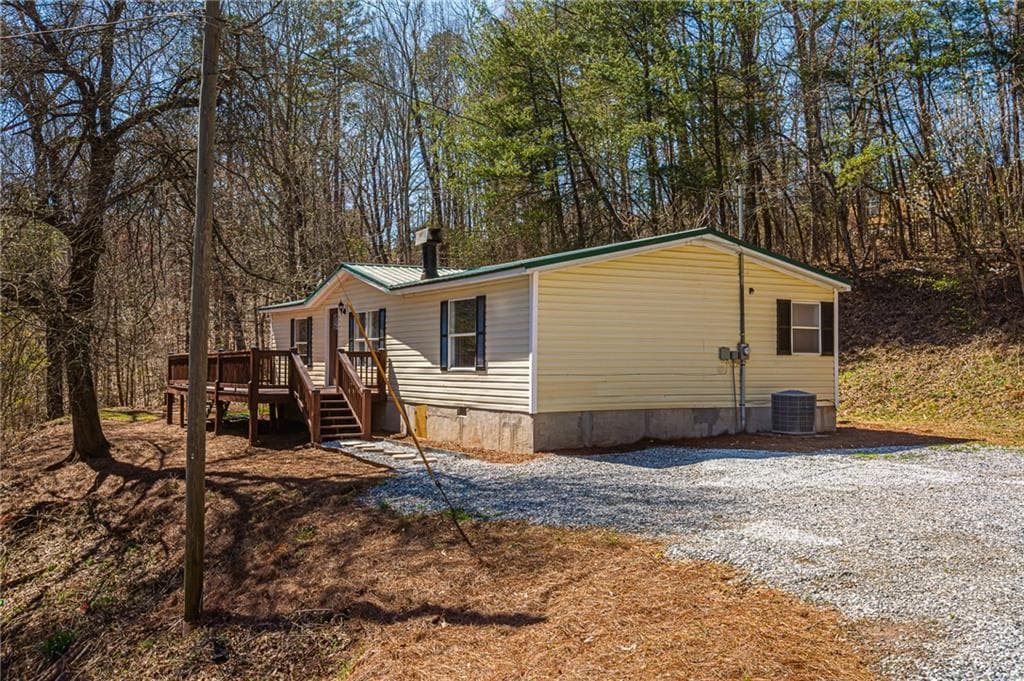 3 bedroom, 2 bathroom single family residence sold at 445 River Shoals Road, Dawsonville, GA 30534