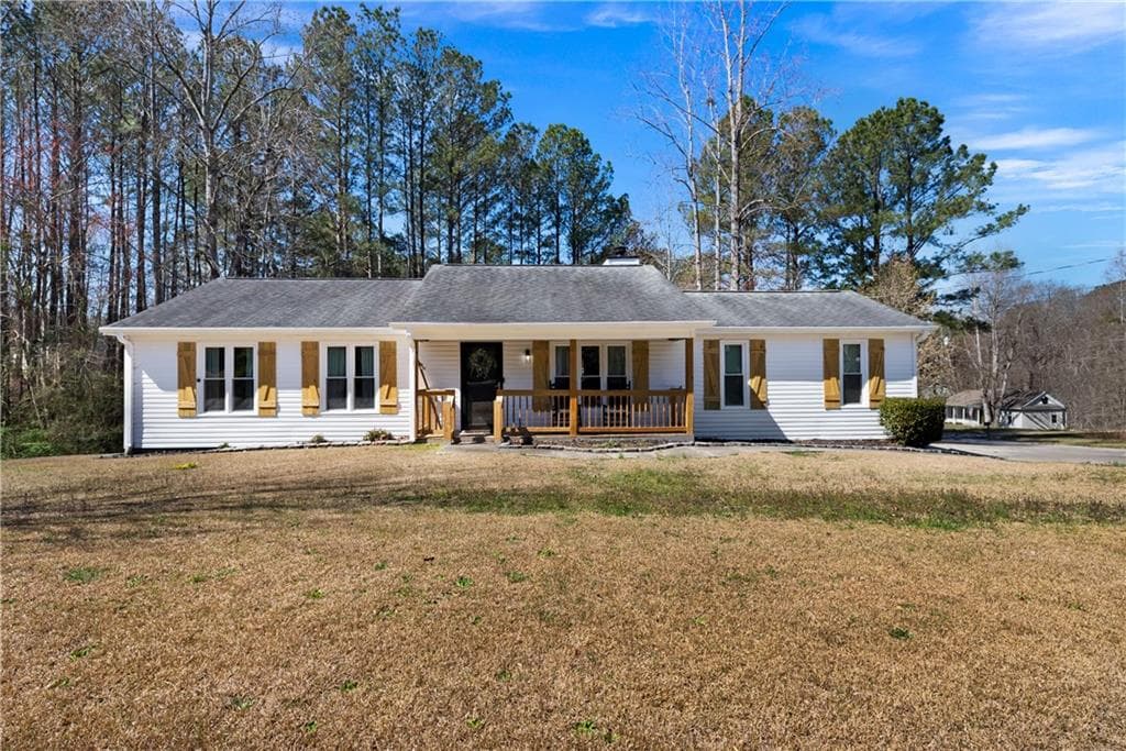 3 bedroom, 2 bathroom single family residence sold at 88 Hollyberry Court, Dallas, GA 30157