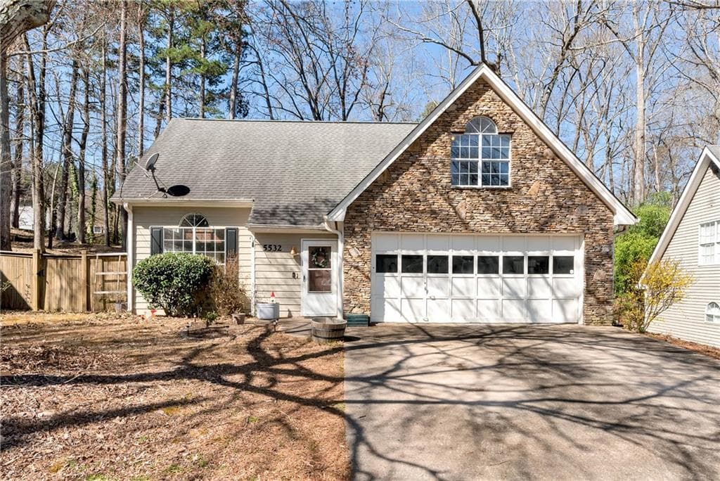 3 bedroom, 3 bathroom single family residence sold at 5532 Riverside Drive, Sugar Hill, GA 30518