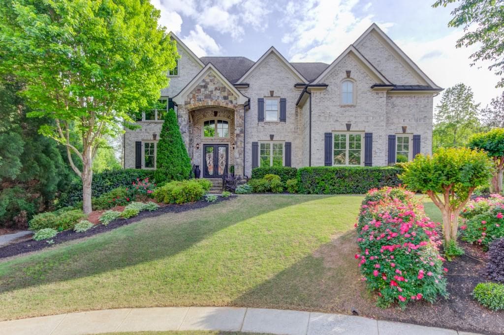5 bedroom, 6 bathroom, 6,846 sq ft single family residence sold at 2400 Weber Heights Way, Buford, GA 30519