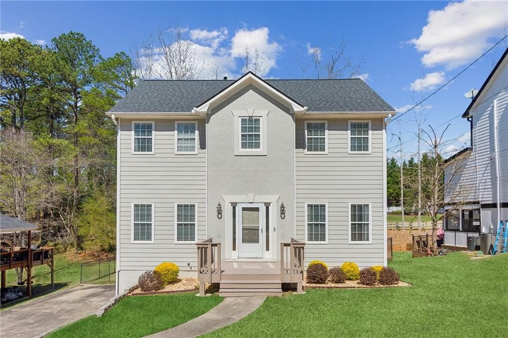 3 bedroom, 3 bathroom single family residence sold at 972 Oakley Lane, Sugar Hill, GA 30518