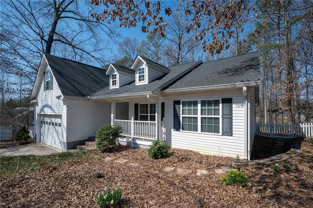 4 bedroom, 2 bathroom single family residence sold at 391 Mount Carmel Church Road, Chatsworth, GA 30705