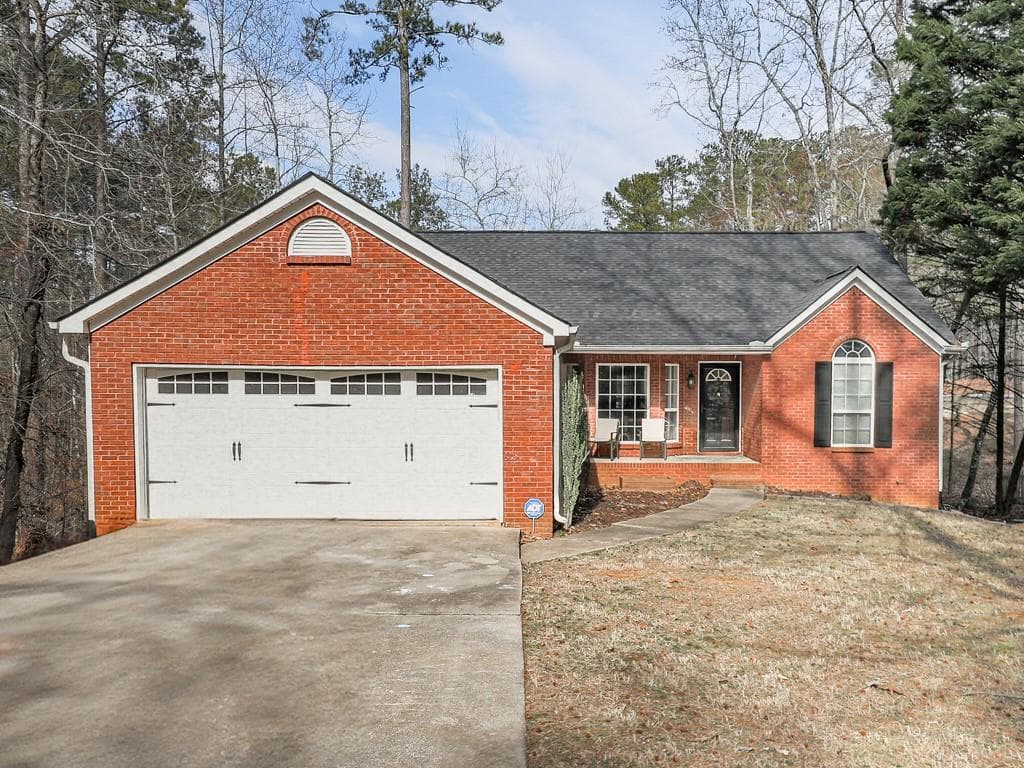 3 bedroom, 2 bathroom single family residence sold at 5228 Boone Court, Villa Rica, GA 30180