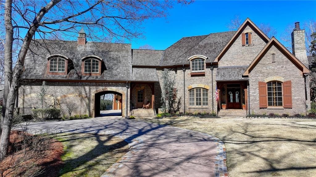 6 bedroom, 10 bathroom single family residence sold at 3820 N Berkeley Lake Road, Berkeley Lake, GA 30096