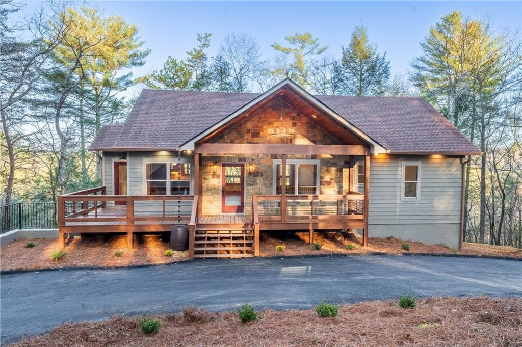 3 bedroom, 3 bathroom single family residence sold at 314 Lake View Lane, Ellijay, GA 30536