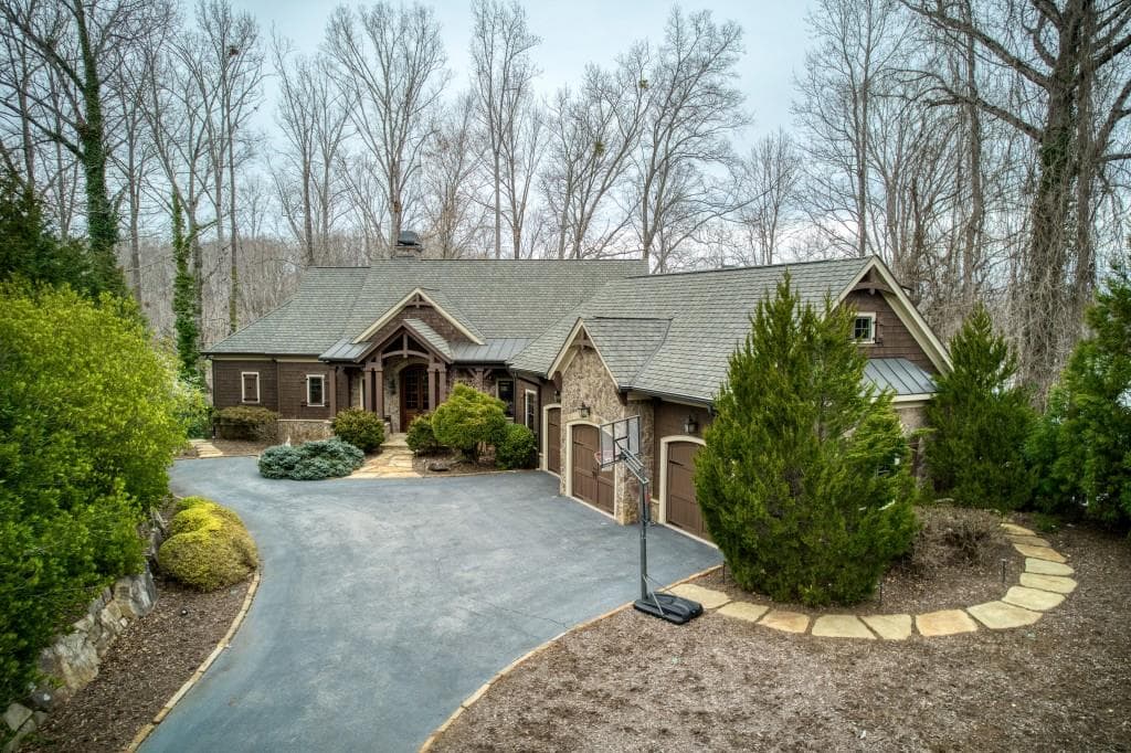 5 bedroom, 7 bathroom single family residence sold at 6555 Julian Road, Gainesville, GA 30506