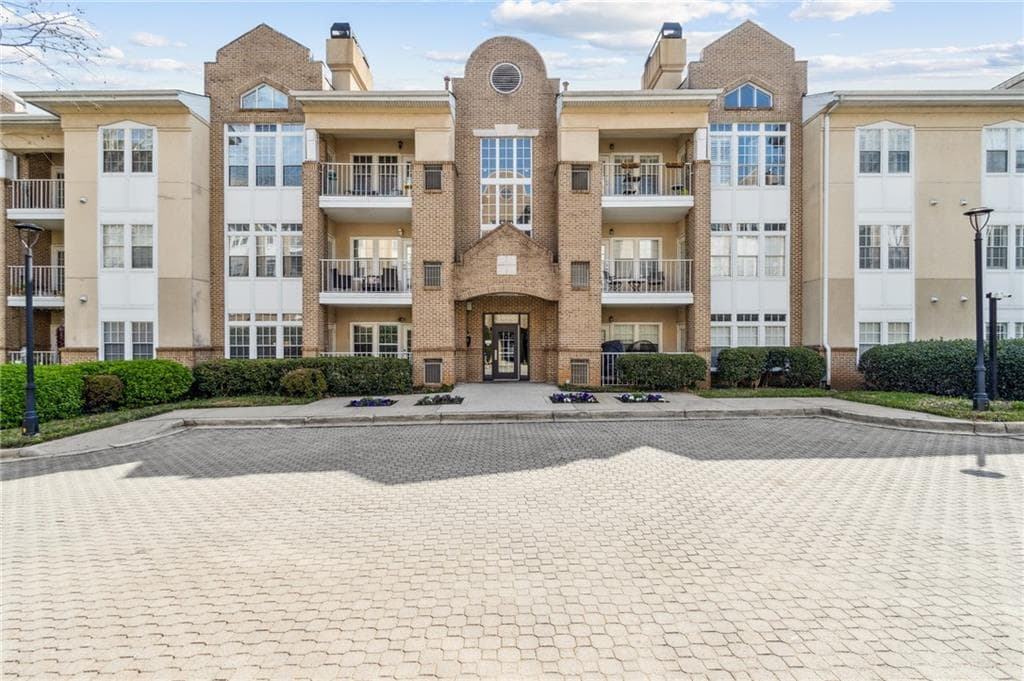 220 Renaissance Parkway 1205, Atlanta, GA 30308 — most recent listing photo