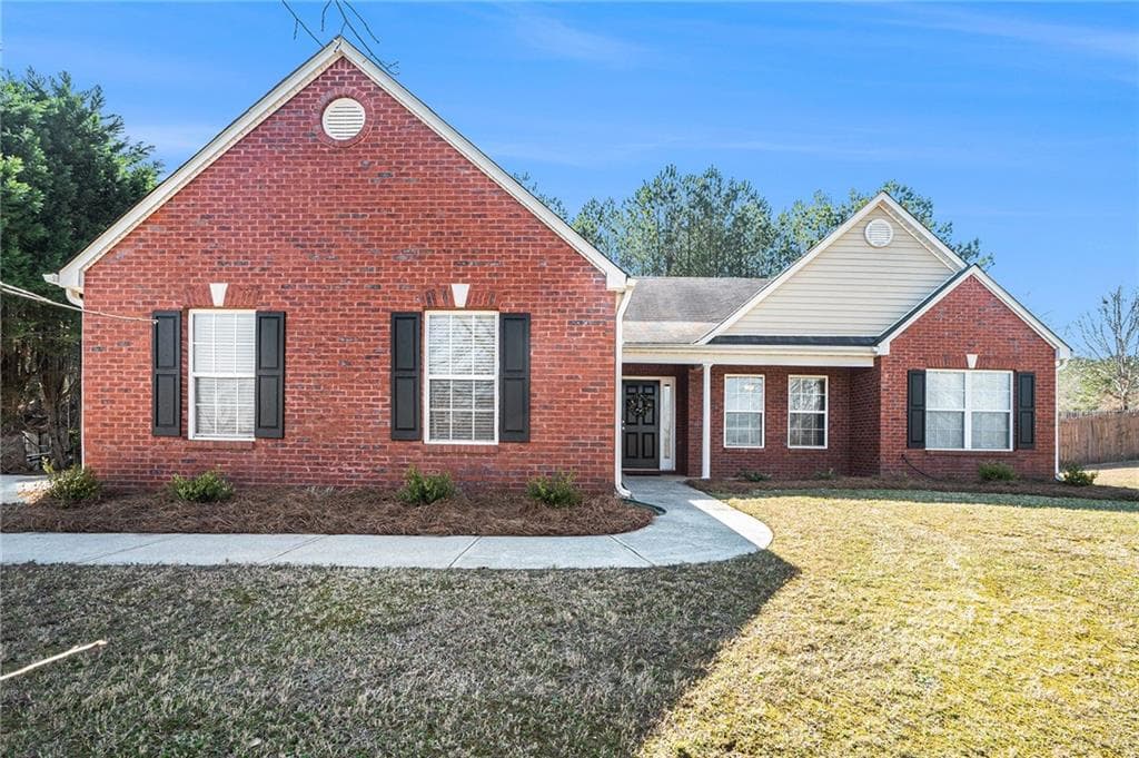 3 bedroom, 2 bathroom single family residence sold at 524 Plantation Creek Drive, Loganville, GA 30052
