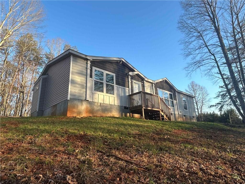 3 bedroom, 2 bathroom single family residence sold at 1672 Grindle Bridge Rd, Dahlonega, GA 30533