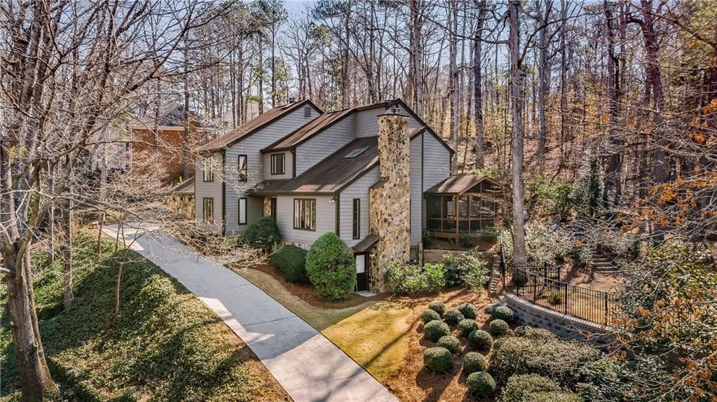 5 bedroom, 3 bathroom single family residence sold at 6055 Blackwater Trail, Atlanta, GA 30328