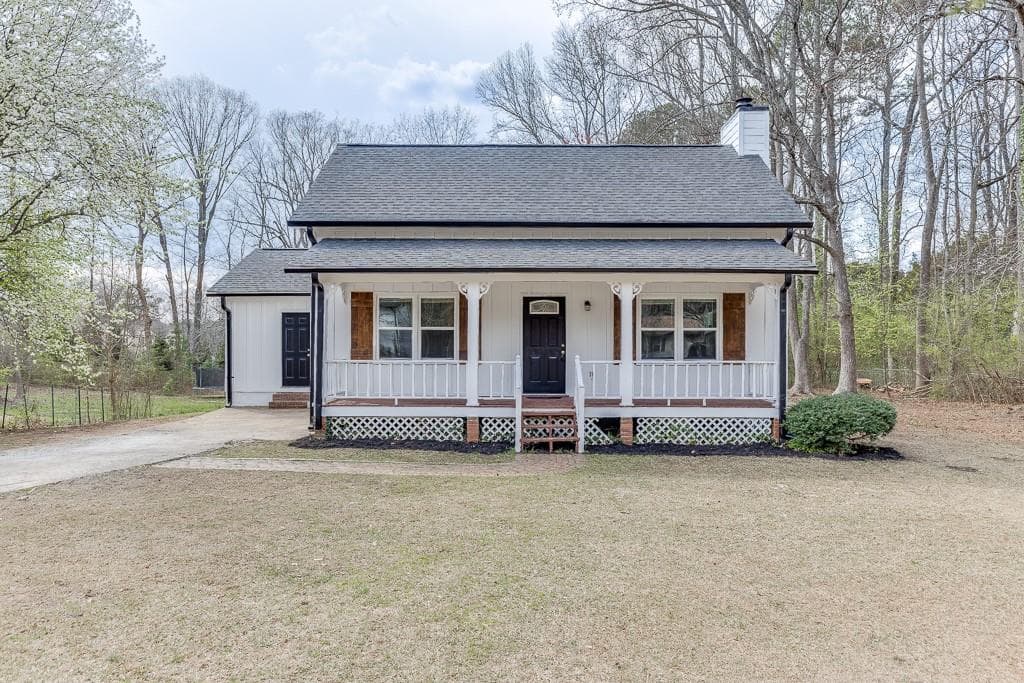 3 bedroom, 2 bathroom single family residence sold at 2737 King Arthur Court, Buford, GA 30519