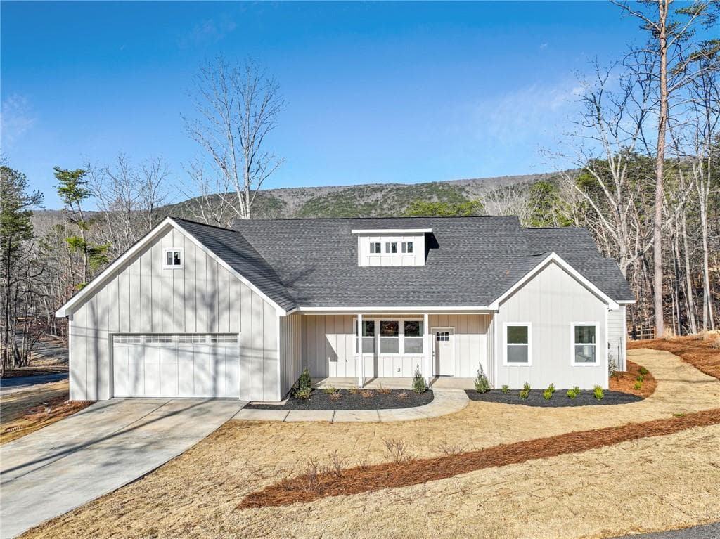 3 bedroom, 3 bathroom single family residence sold at 290 Morse Elm Loop, Waleska, GA 30183