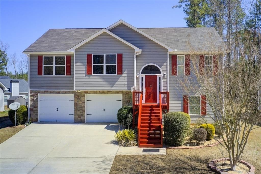 4 bedroom, 3 bathroom single family residence sold at 105 Spring View Branch, Dallas, GA 30157