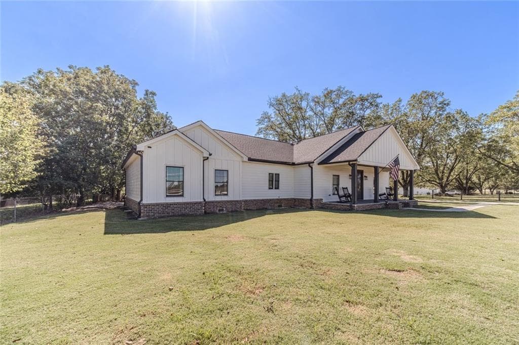 5 bedroom, 5 bathroom single family residence sold at 2418 Claude Brewer Road, Loganville, GA 30052