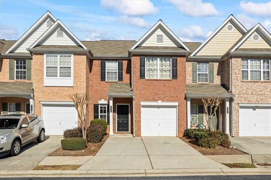 3 bedroom, 3 bathroom condominium sold at 3815 Pleasant Oaks Drive, Lawrenceville, GA 30044