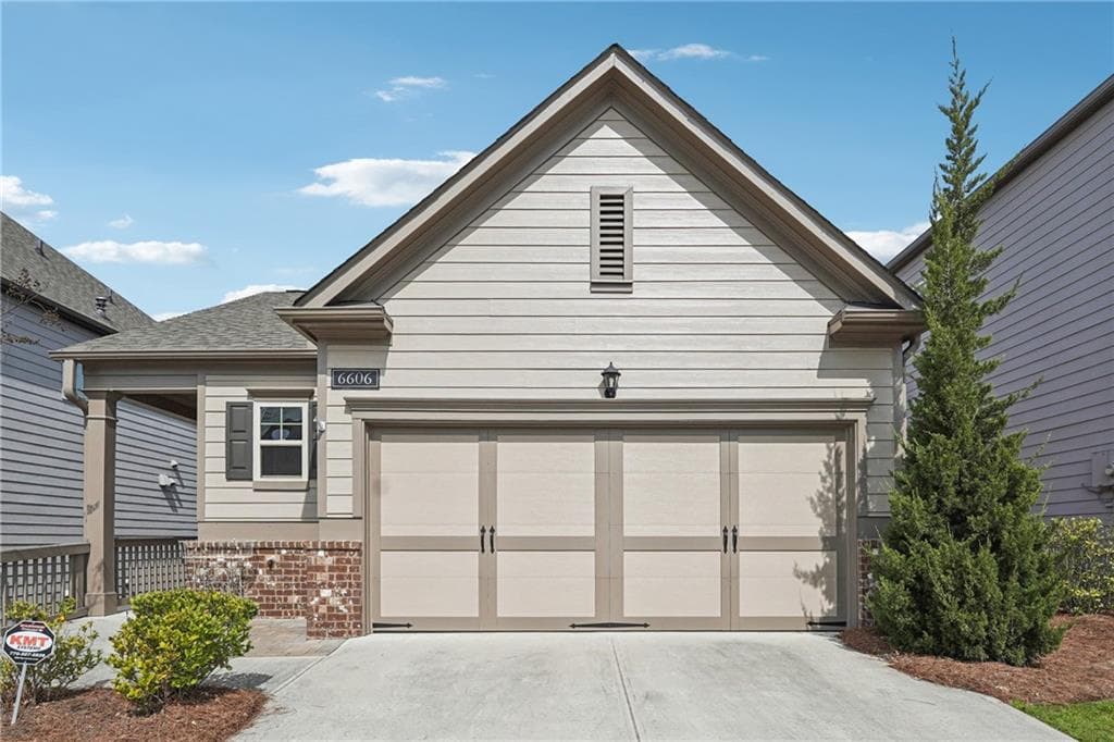 3 bedroom, 2 bathroom single family residence sold at 6606 Trailblazer Road, Flowery Branch, GA 30542