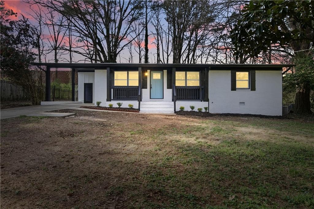 3 bedroom, 2 bathroom single family residence sold at 1383 Palmer Place, Mableton, GA 30126