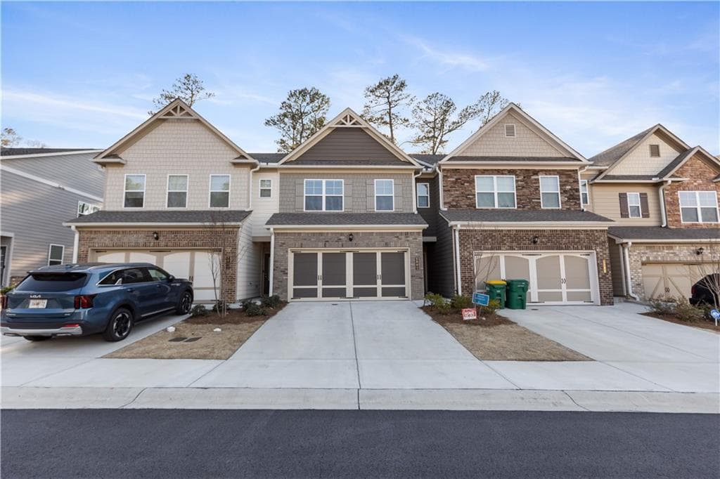 3 bedroom, 3 bathroom, 1,904 sq ft townhouse sold at 2882 Cadence Walk Road, Atlanta, GA 30360