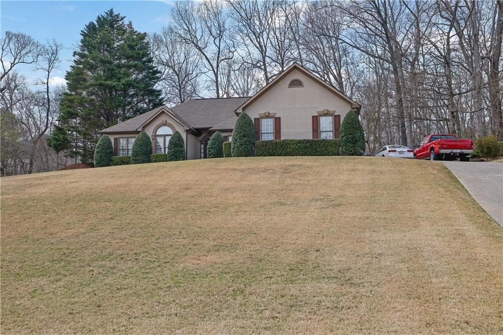 480 Firelite Lane, Suwanee, GA 30024 — most recent listing photo