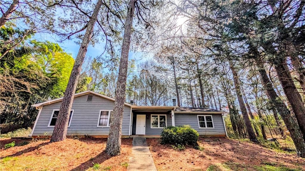 duplex sold at 220-22 Parkridge Drive, Athens, GA 30605
