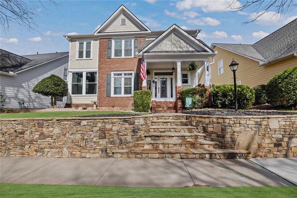 3 bedroom, 3 bathroom single family residence sold at 525 Village Arbor Park, Suwanee, GA 30024