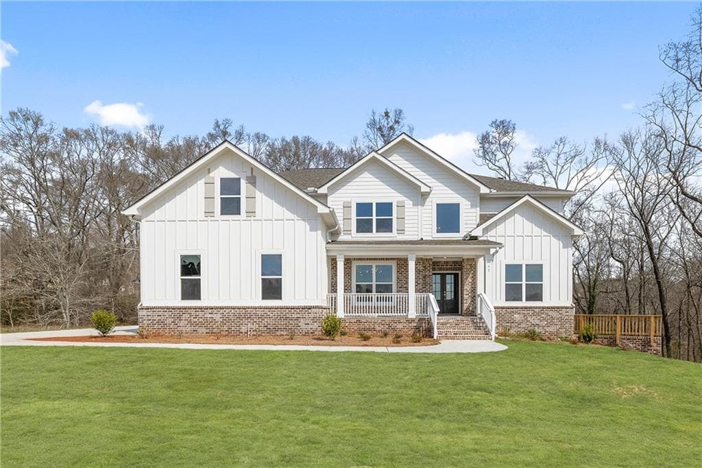 5 bedroom, 6 bathroom single family residence sold at 43 Blue Rider Trail, Hoschton, GA 30548