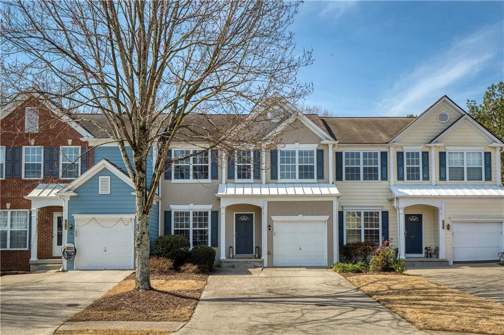 3 bedroom, 3 bathroom townhouse sold at 2878 Commonwealth Circle, Milton, GA 30004