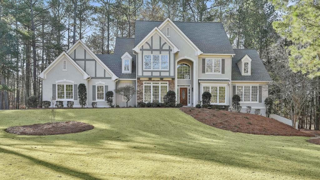 4 bedroom, 5 bathroom single family residence sold at 125 Briar Meadow Court, Fayetteville, GA 30215