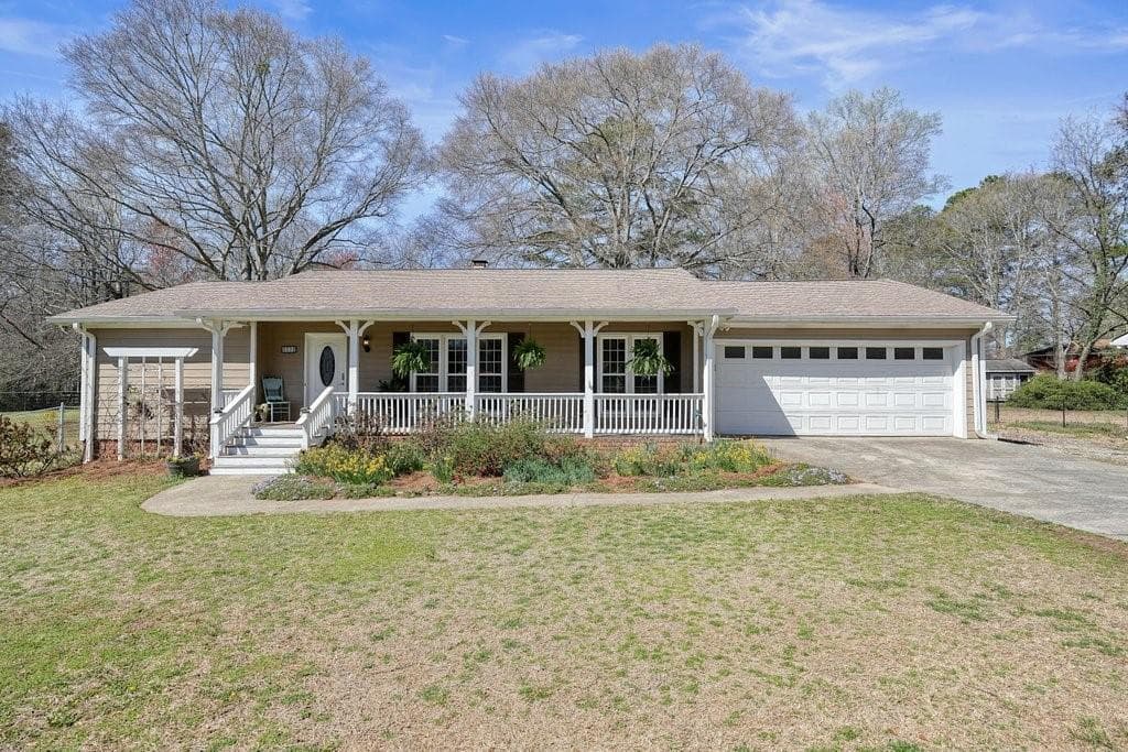3 bedroom, 3 bathroom single family residence sold at 1312 Jordan Road, Powder Springs, GA 30127