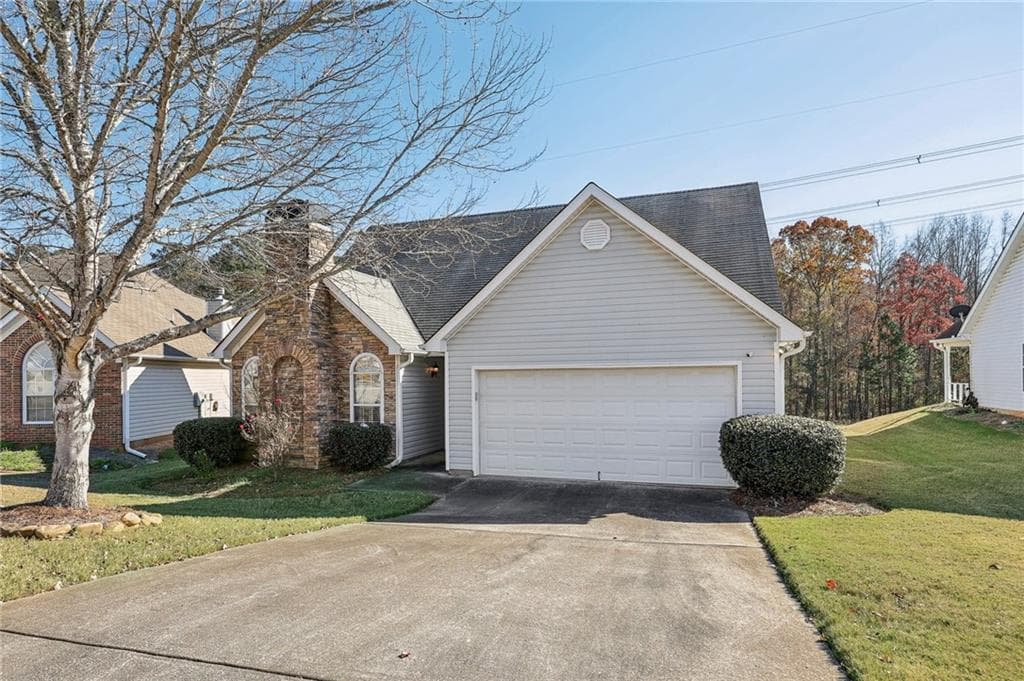 3 bedroom, 2 bathroom single family residence sold at 1128 Strath Clyde Way, Mcdonough, GA 30253